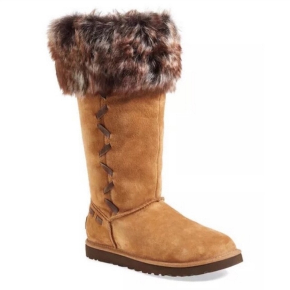 NWOT UGG Rosana Boot